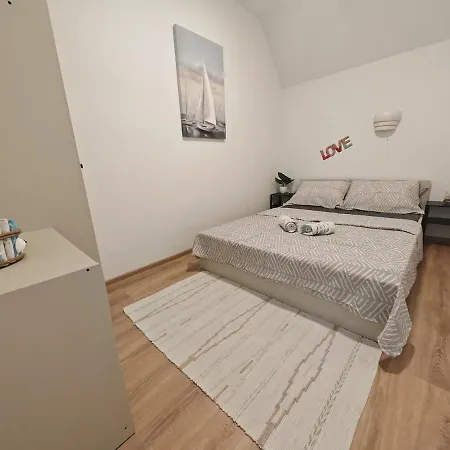 Sea View With Terrace Sleeps 6 * Tkon