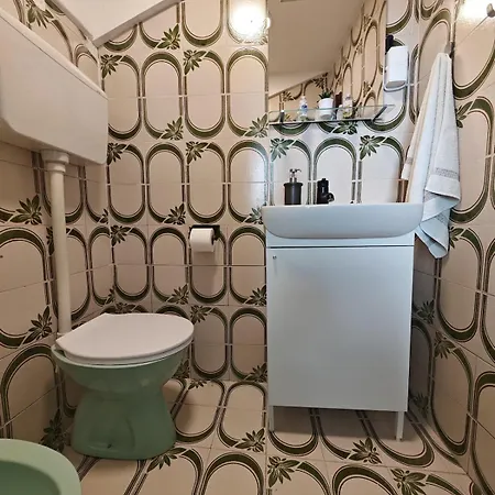Sea View With Terrace Sleeps 6 * Tkon